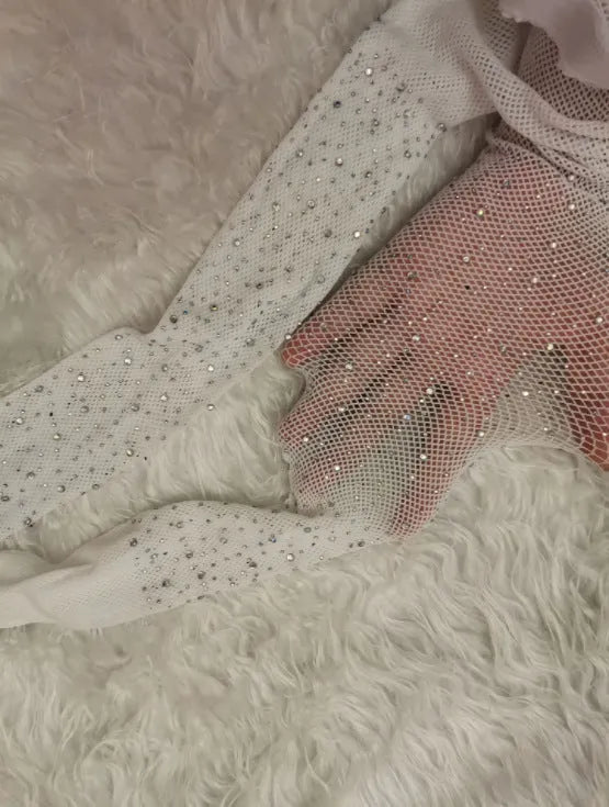 Women's fishnet stockings with diamond pattern mesh in skin colour, black, or white