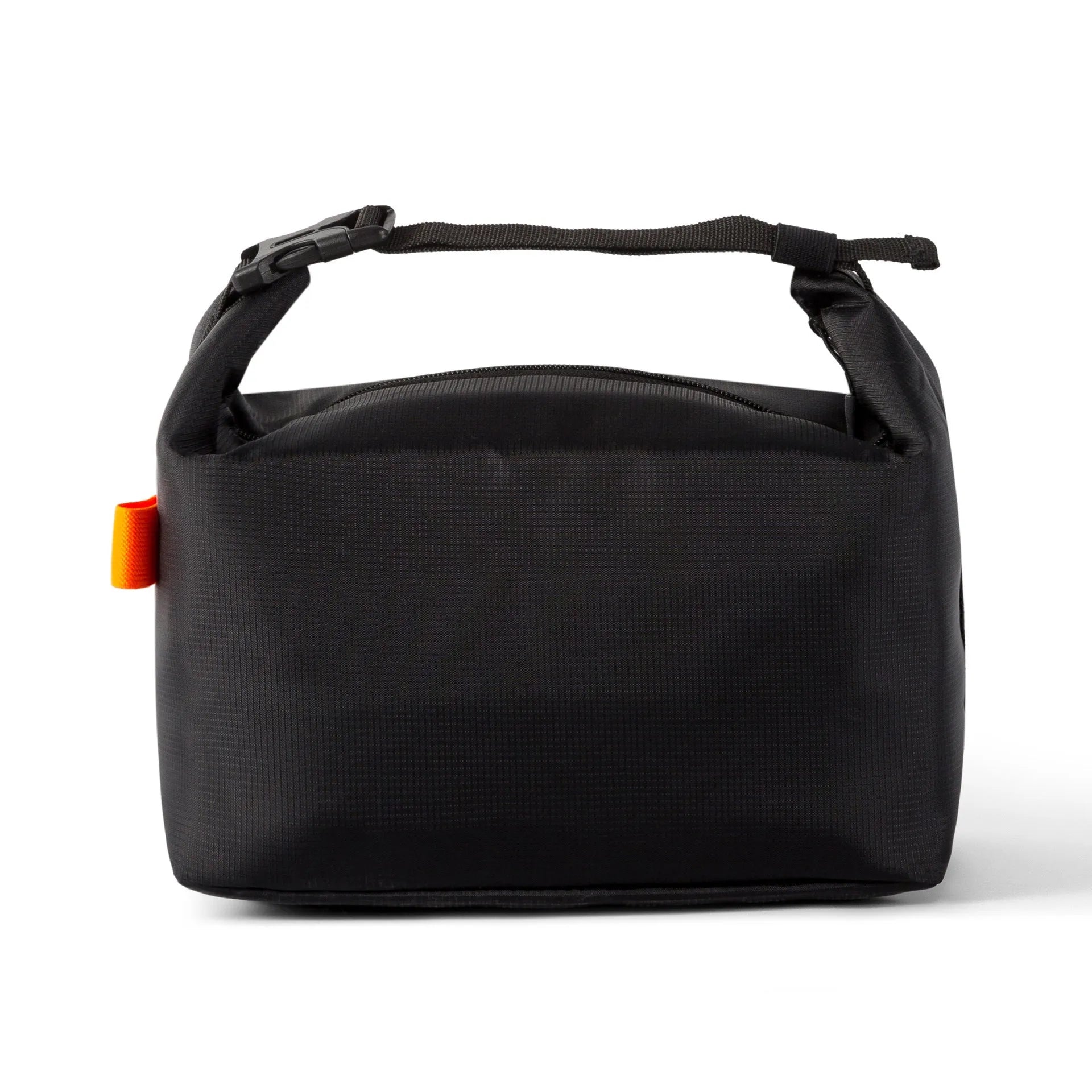 Japanese-style insulated lunch bag in oxford cloth with wide opening for food and drinks.
