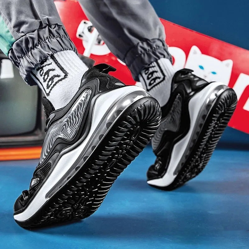 Men's height-increasing casual shoes with air cushion sole in Space Black and Space White colours.