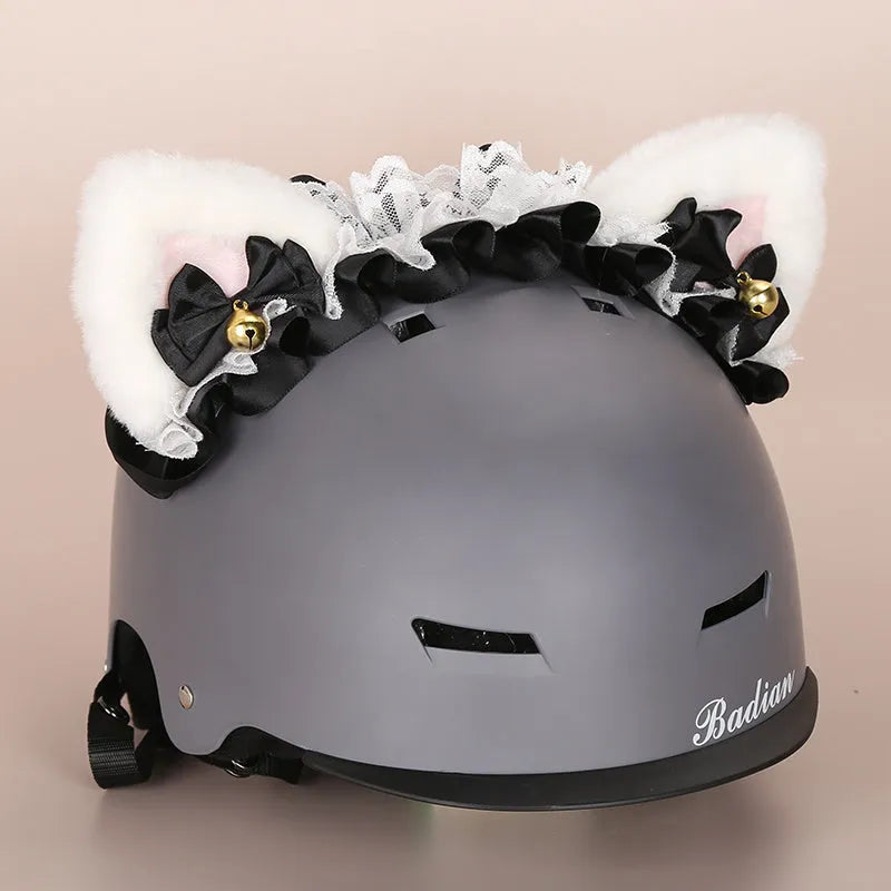 Cartoon-themed plush fabric helmet cover and ear decorations set for motorcycles and bicycles.
