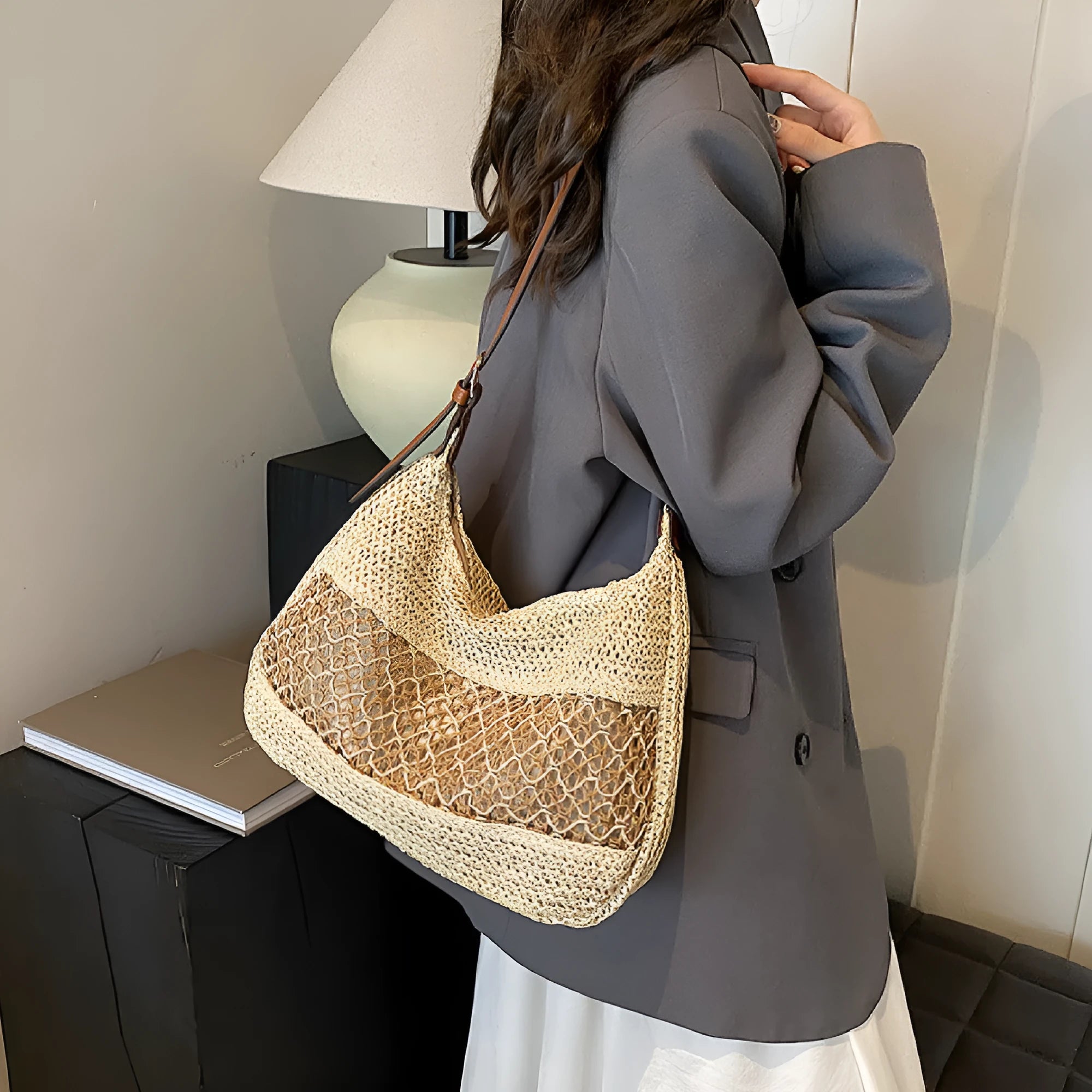 Women's straw cross body bag with sandwich pocket in khaki colour
