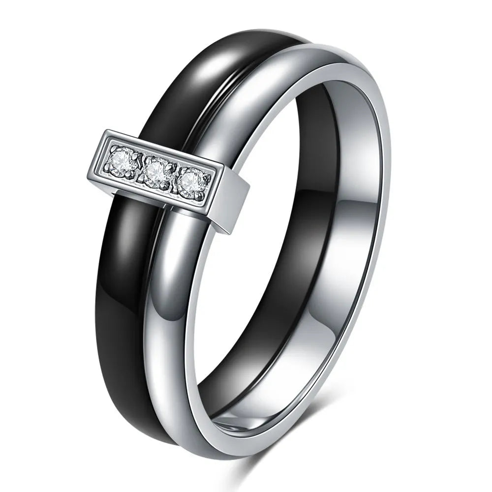 Ceramic women's ring with glossy stitching and zirconium accents in steel black or golden white, 6mm width
