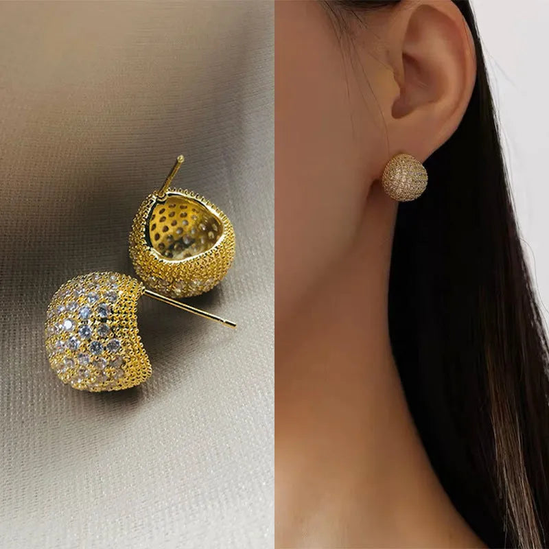 Geometric drop-shaped women's earrings with full diamond little golden beans construction in gold colour