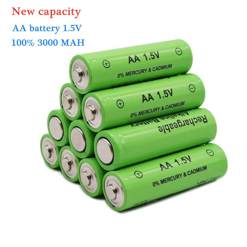 Green AA alkaline rechargeable battery with 3000mAh 1.5V label