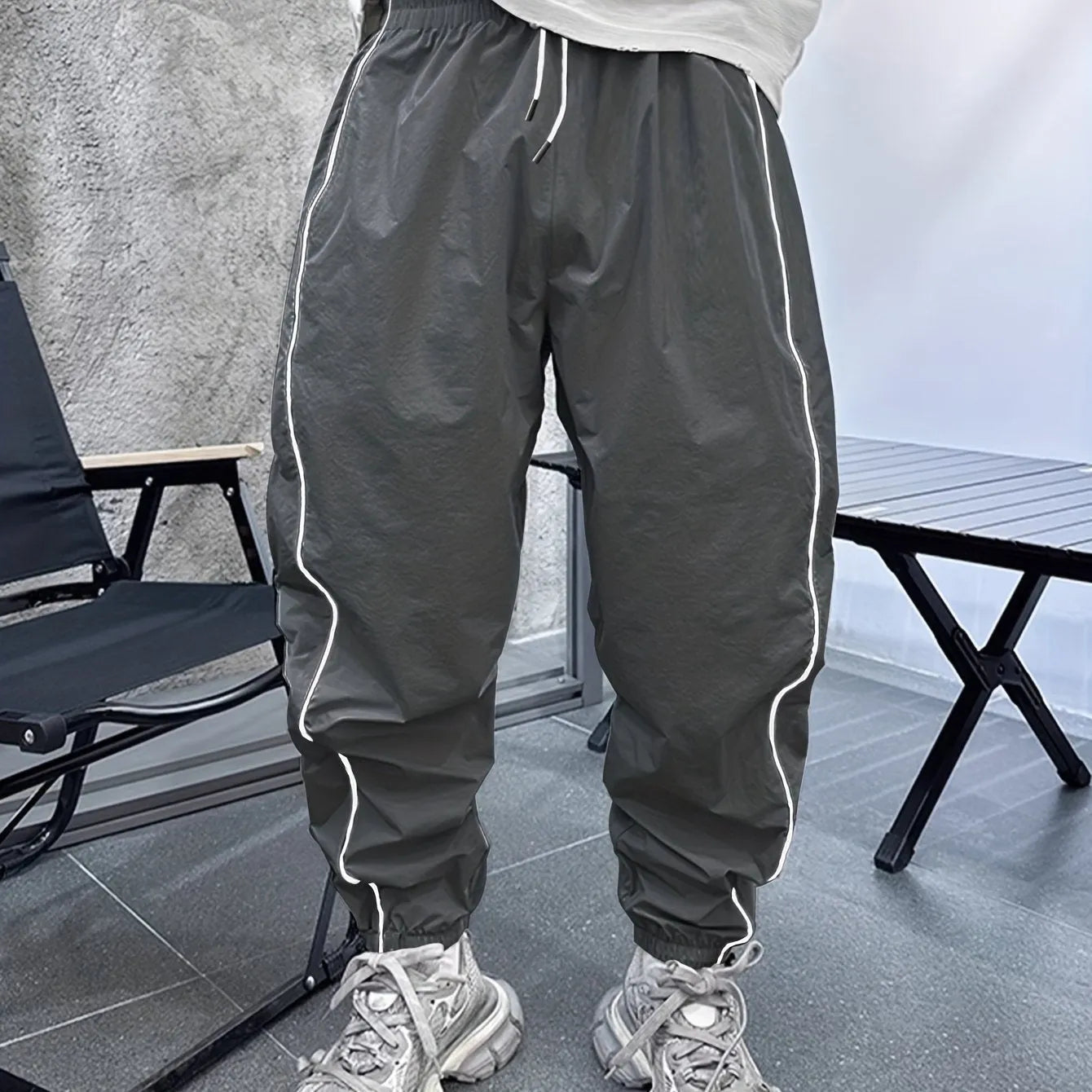 Men's bamboo fibre casual sports trousers in cropped length with high elasticity