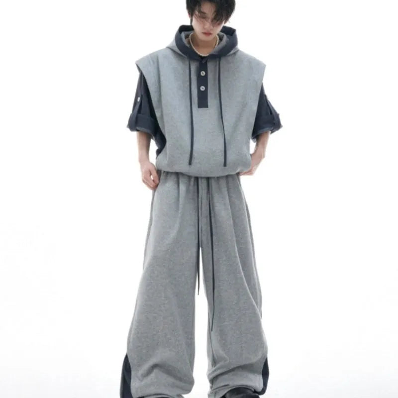 Men's black and grey polyester hooded sports suit with three-dimensional stitching on jacket