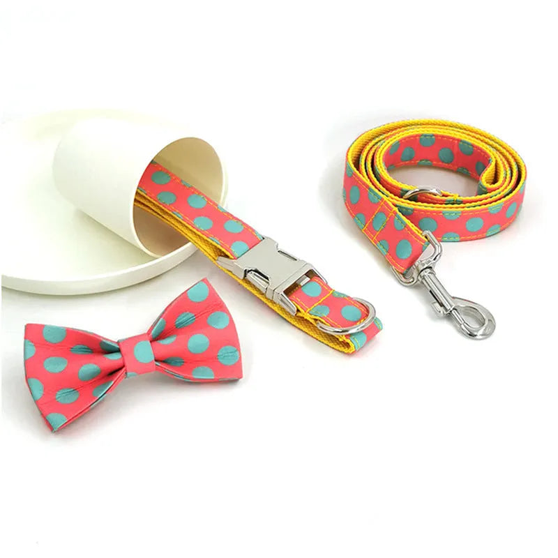 Yellow polka dot dog lead and collar set made of polyester with hand-holding rope design