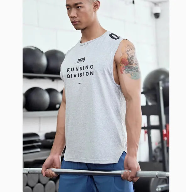 Men's mesh ice silk sports vest in loose fit design with straight hem