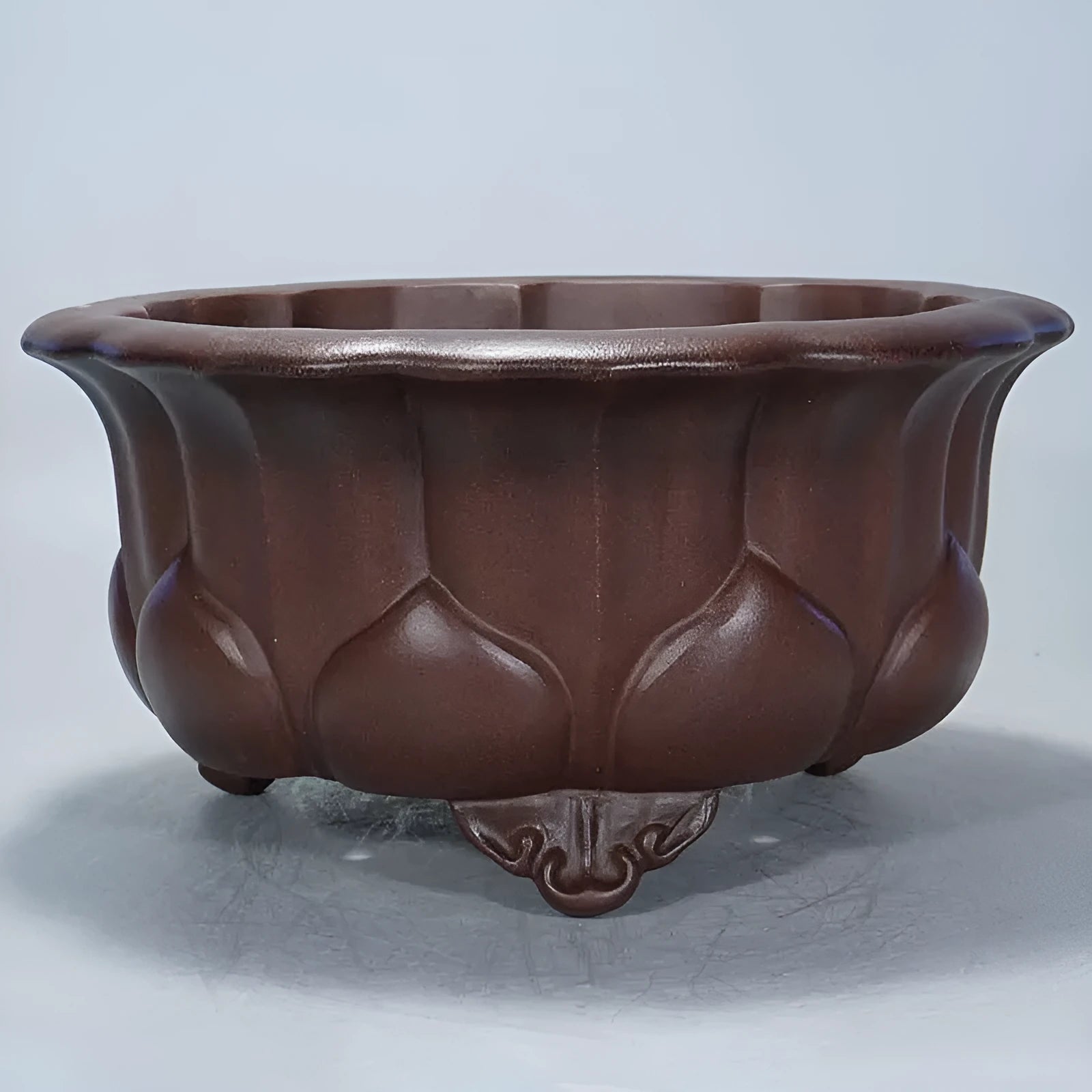 Antique style purple sand petal basin succulent flower pot measuring 37x37x20cm.