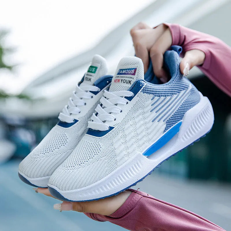Men's blue casual mesh sports shoes with round toe and injection-moulded soles