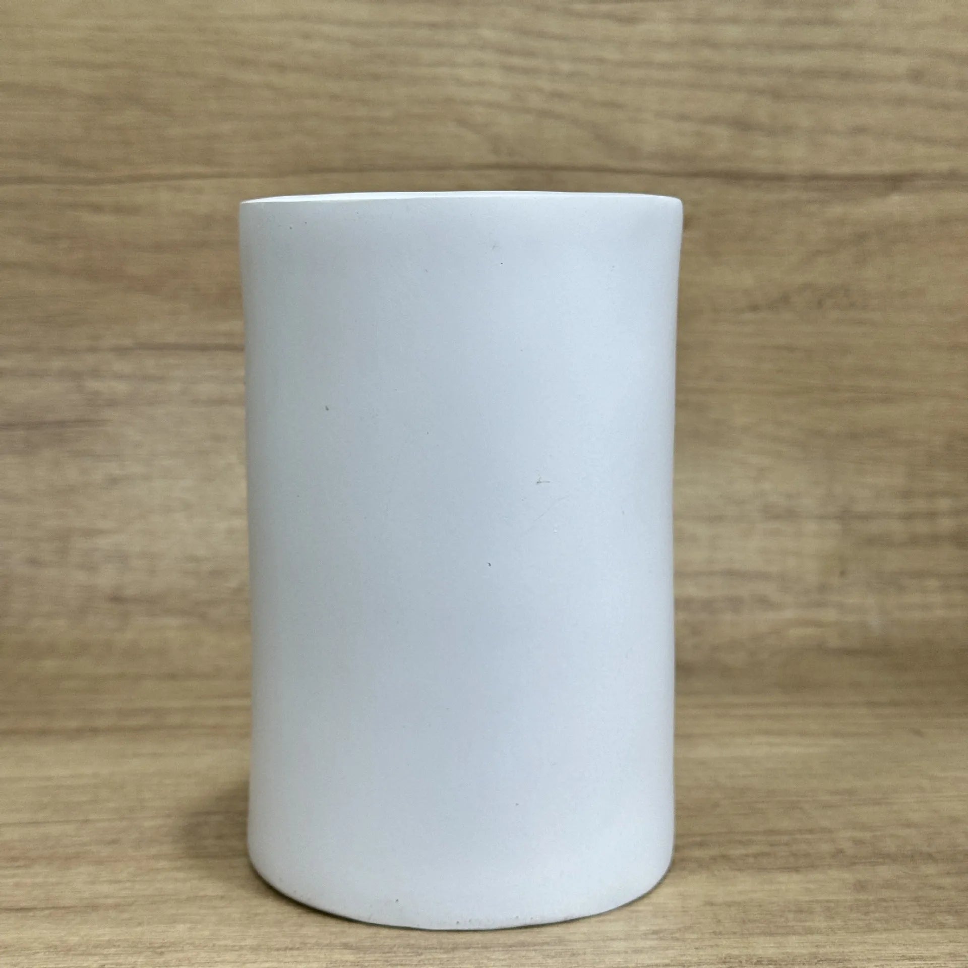 Resin tissue box cover ornament with American-style design measuring 8.5cm by 14.6cm