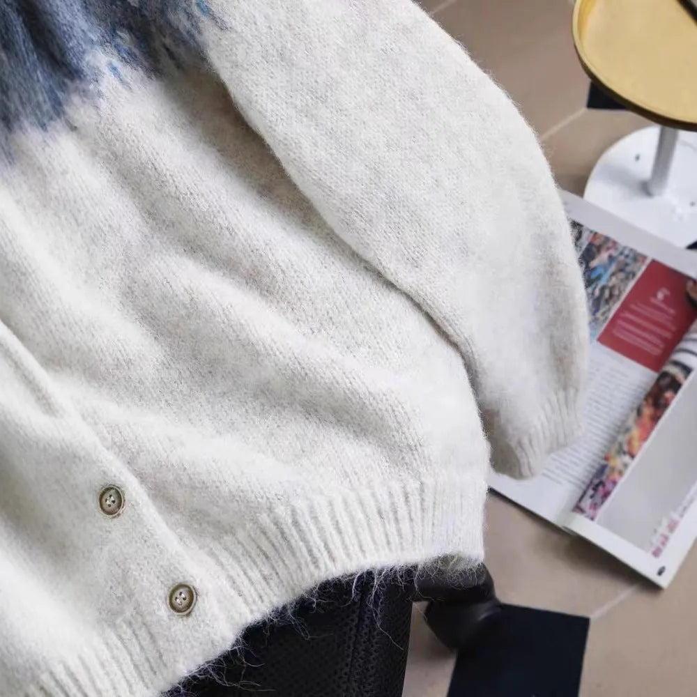 Women's contrast colour jacquard thickened sweater coat in loose fit.