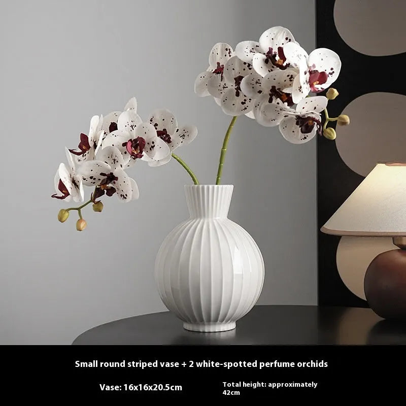 Striped ceramic ball vase in American country style for table decoration