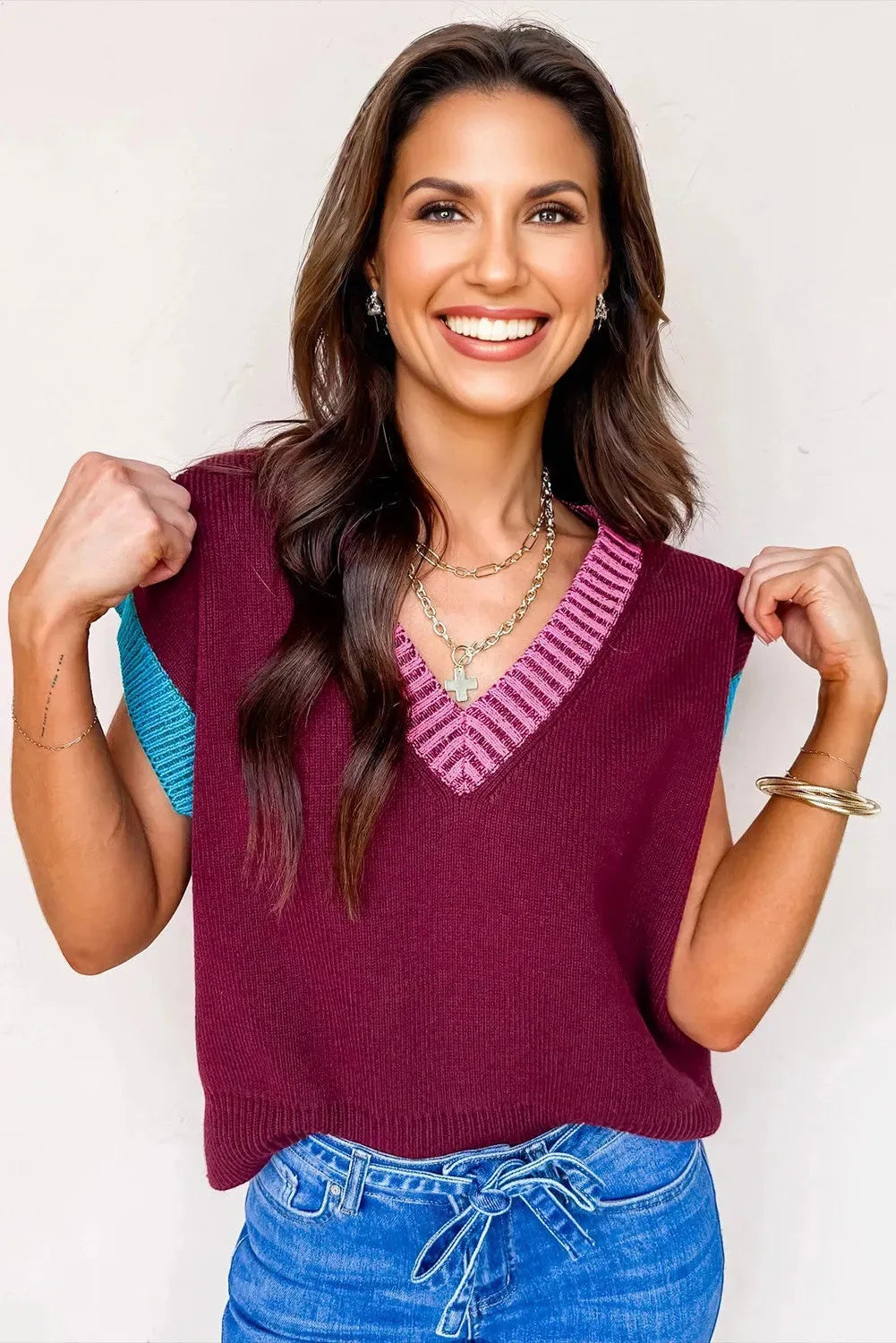 Burgundy women's loose sweater with V-neck contrast trim and cuffed short sleeves