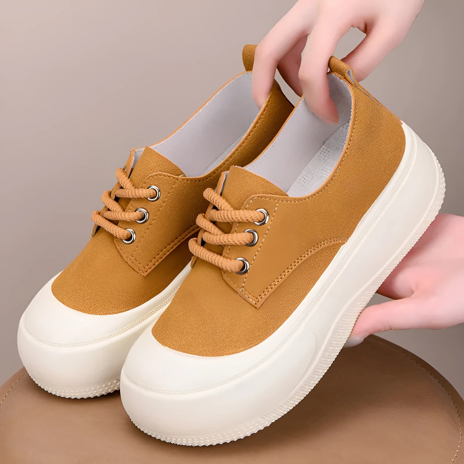 Women's camel suede platform loafers with round toe and front lace-up on a flat 4CM rubber sole.