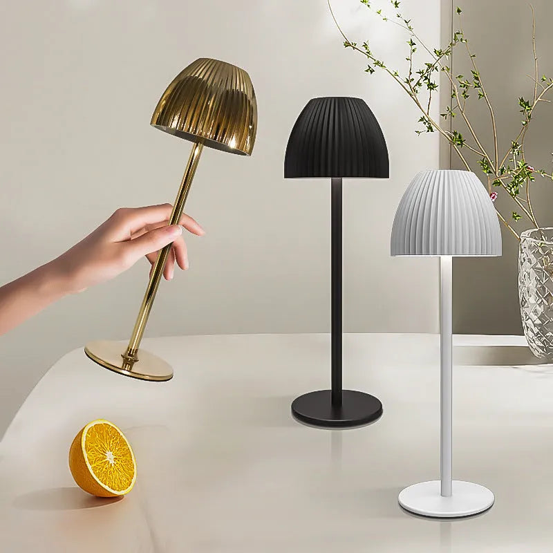 Ins pattern dimming small night lamp with thin round bottom in black or white options