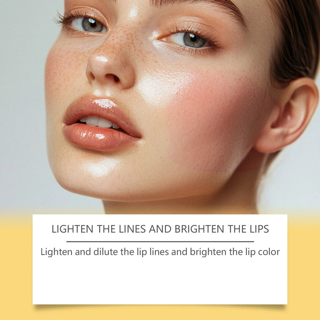 Golden case containing a 3.5g nourishing lipstick with hyaluronic acid and vitamin E.