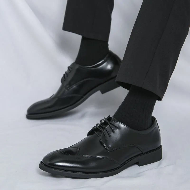 Plus size men's black cowhide leather pointed toe formal dress shoes for office wear