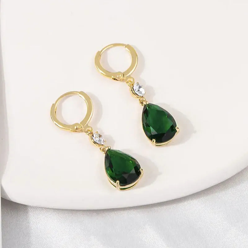 Geometric teardrop earrings in alloy metal with emerald green colour finish
