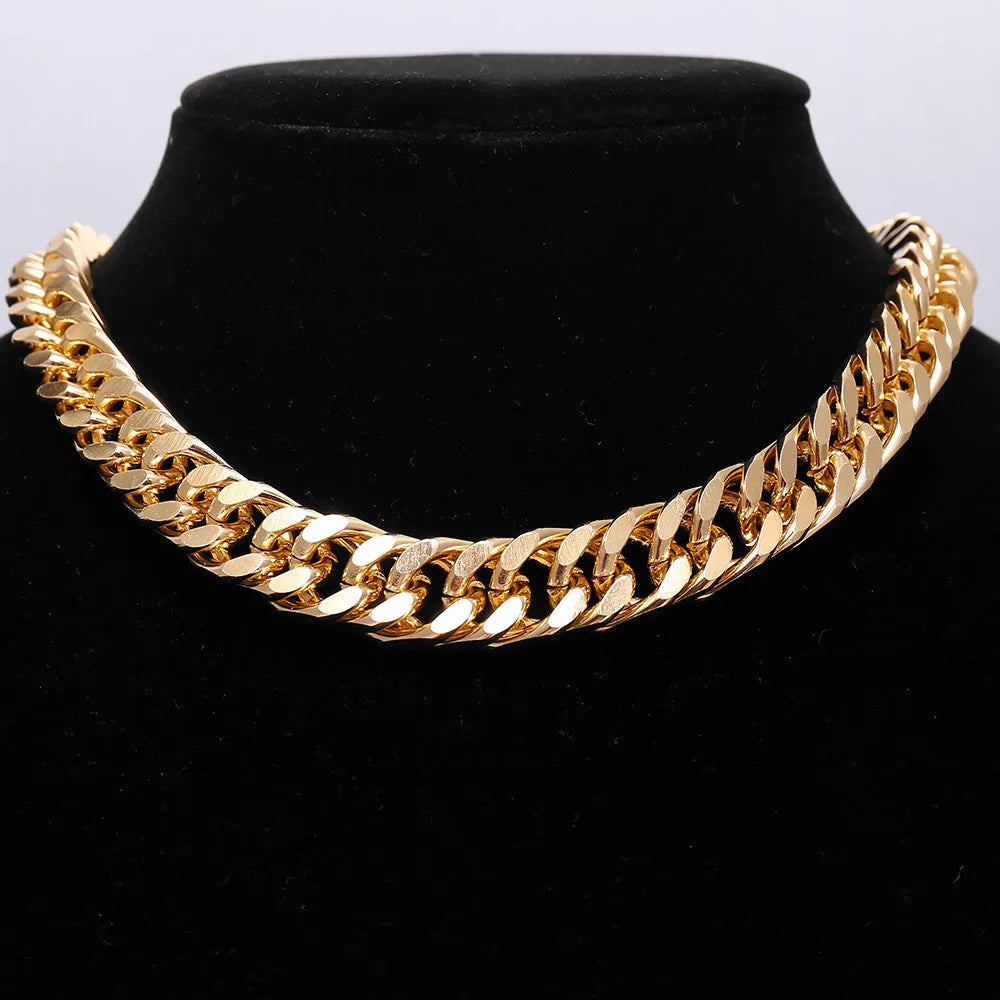 Gold tone women's thick chain necklace with 32cm length and 6cm pendant drop on alloy electroplated chain