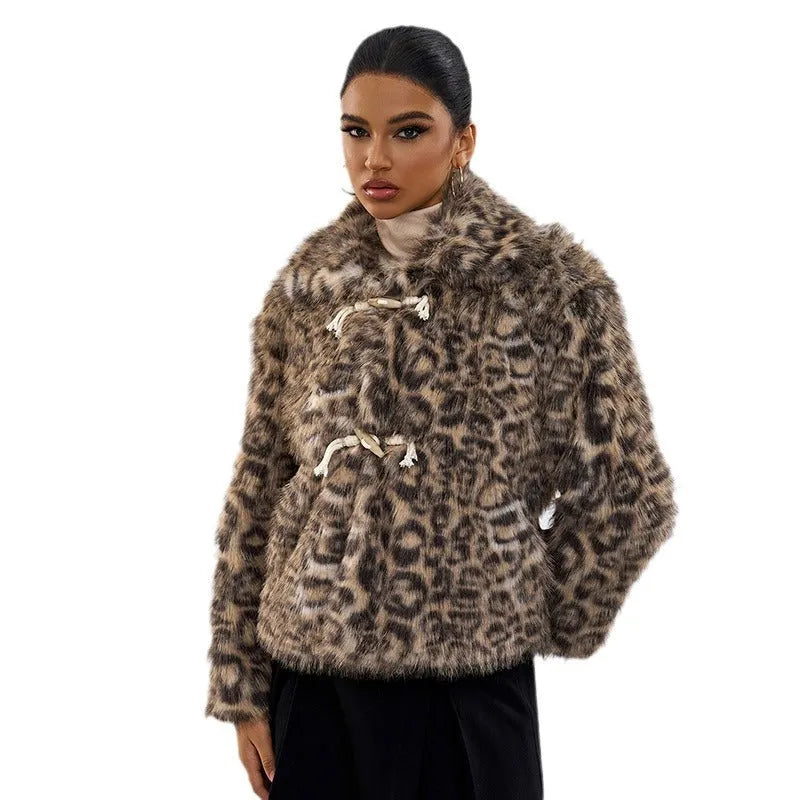 Leopard print women's coat with buckle lapel design in street fashion style
