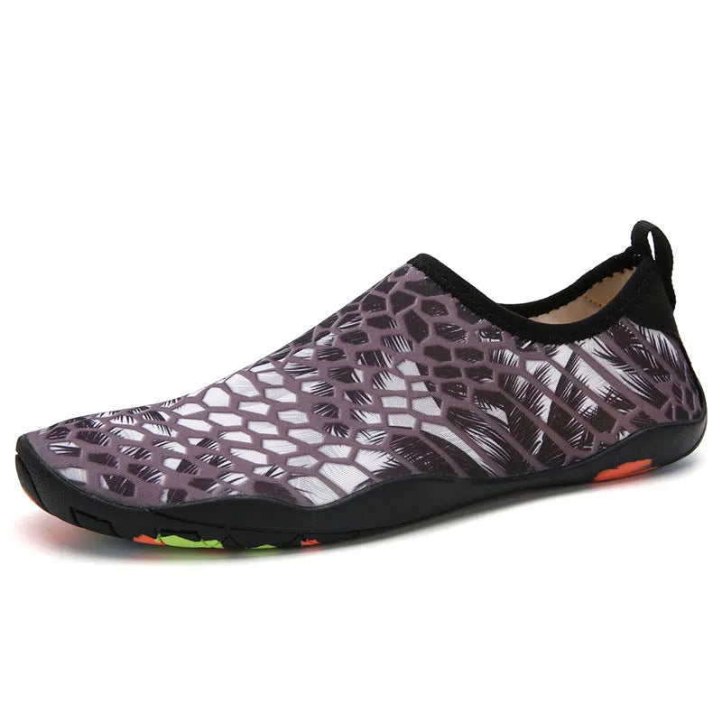 Blue and camouflage quick-dry wading shoes with elastic Lycra upper and EVA foam sole