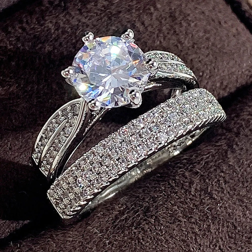 White gold colour wedding ring bracelet with geometric round design
