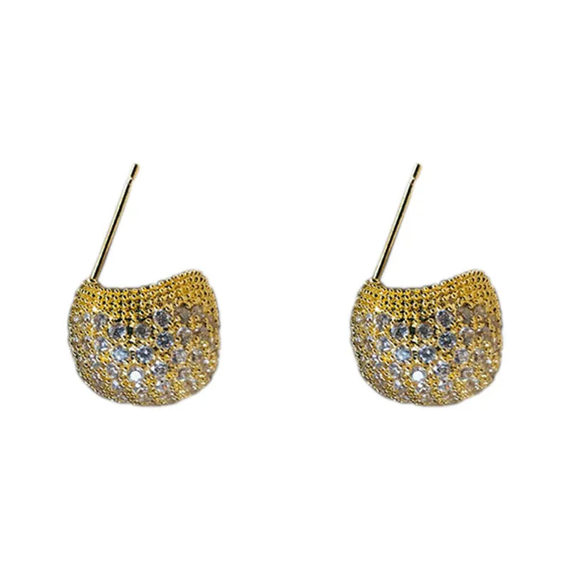 Geometric drop-shaped women's earrings with full diamond little golden beans construction in gold colour