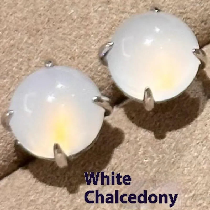 Chinese style geometric chalcedony stud earrings with four-claw setting in copper