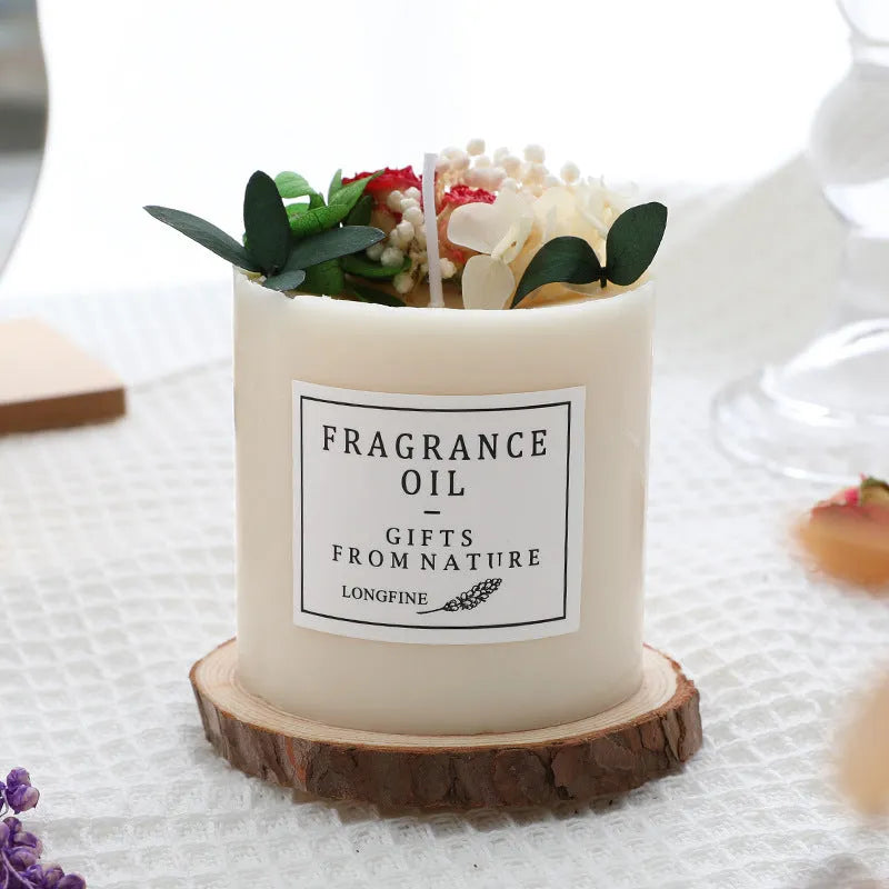 Dried flowers decorative scented candle with approximately 330g content showing fragrance options including lavender and vanilla