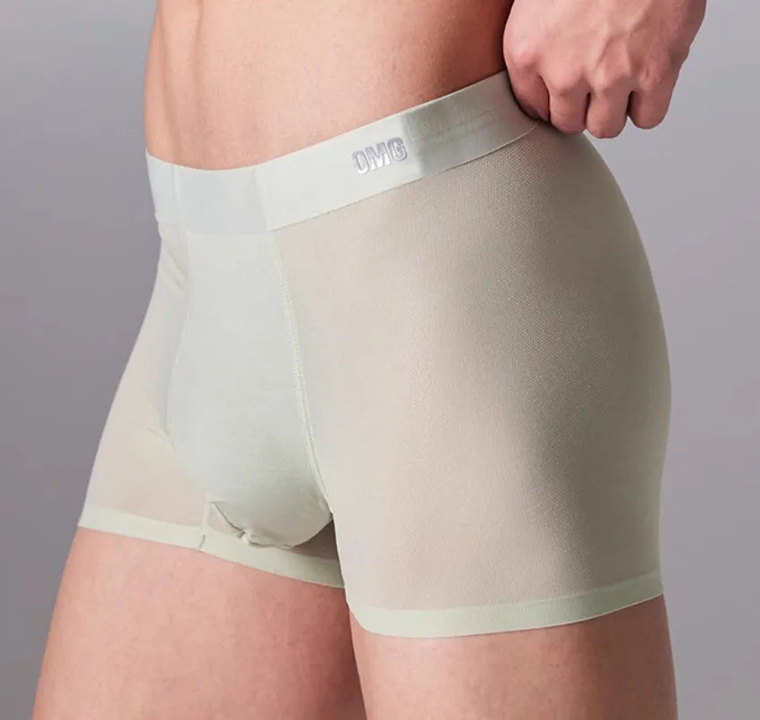 Lightweight antibacterial seamless sports underwear in four colours with size options up to 3XL