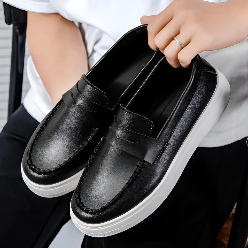 Men's British style casual leather shoes with round toe and slip-on design in artificial PU material