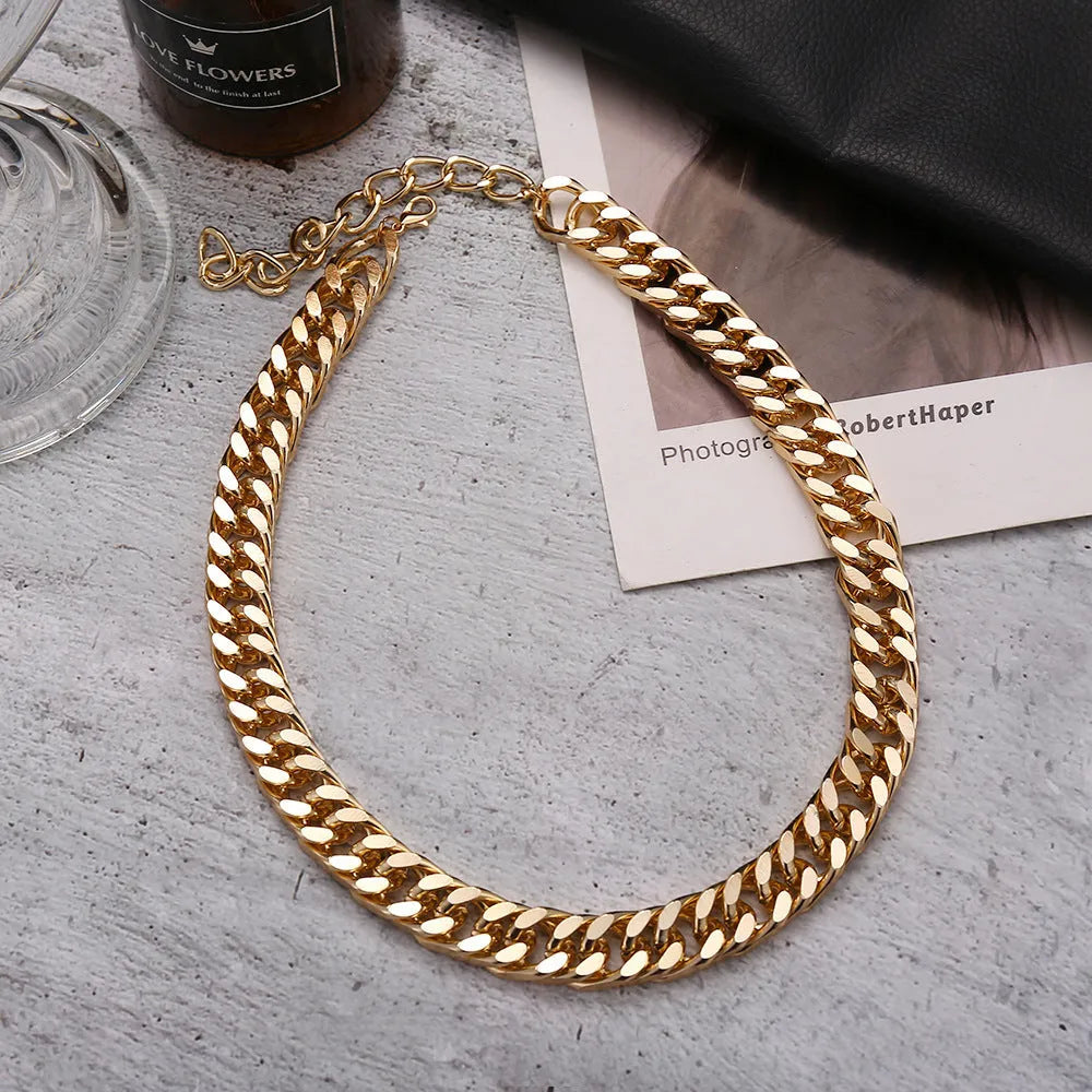 Gold tone women's thick chain necklace with 32cm length and 6cm pendant drop on alloy electroplated chain