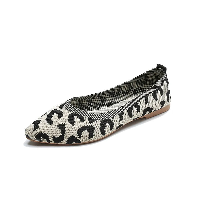Flat solid colour hollow Korean style leopard print cloth shoes with square toe and rubber sole in Khaki A01