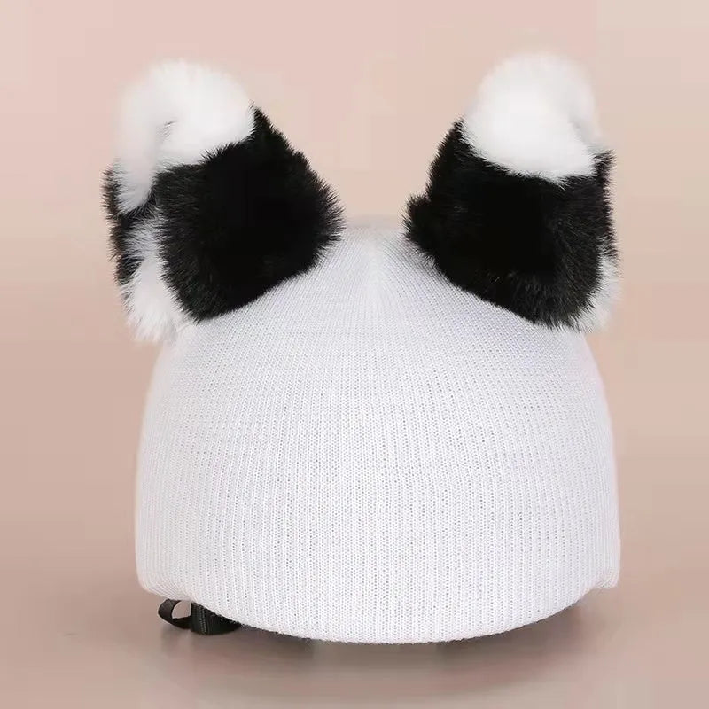 Cartoon-themed plush fabric helmet cover and ear decorations set for motorcycles and bicycles.