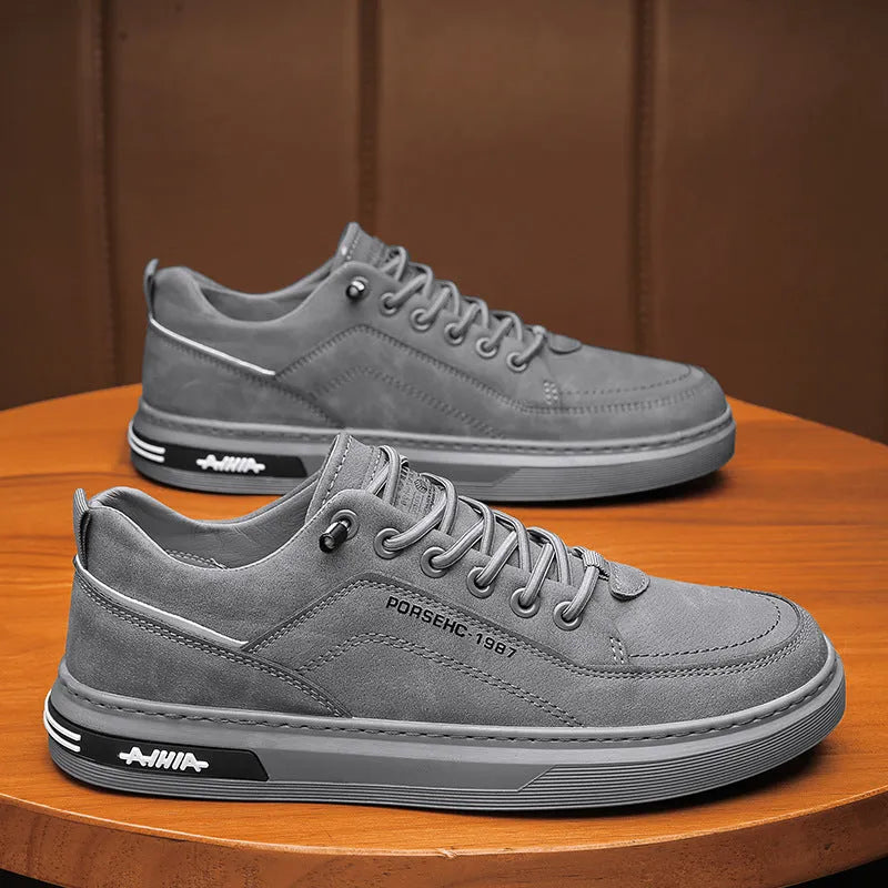Men's low-top casual shoes in khaki with round toe, rubber sole, and artificial PU upper.