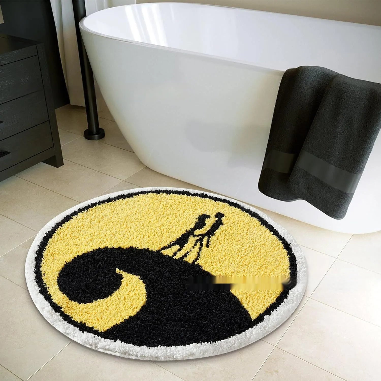 Round Christmas carpet with printed festive design in polyester fibre available in 60cm and 80cm sizes