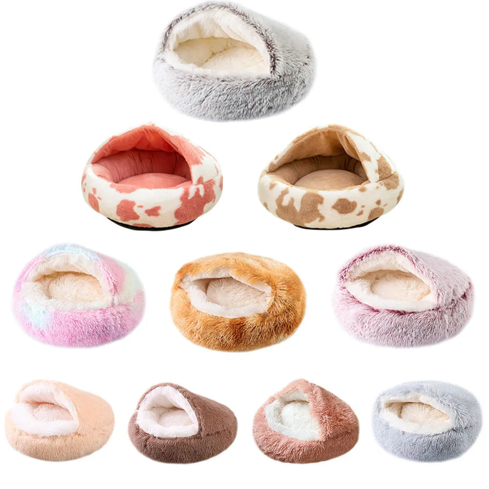 Waterproof cloth dog kennel with warm room section in semi-surrounded design