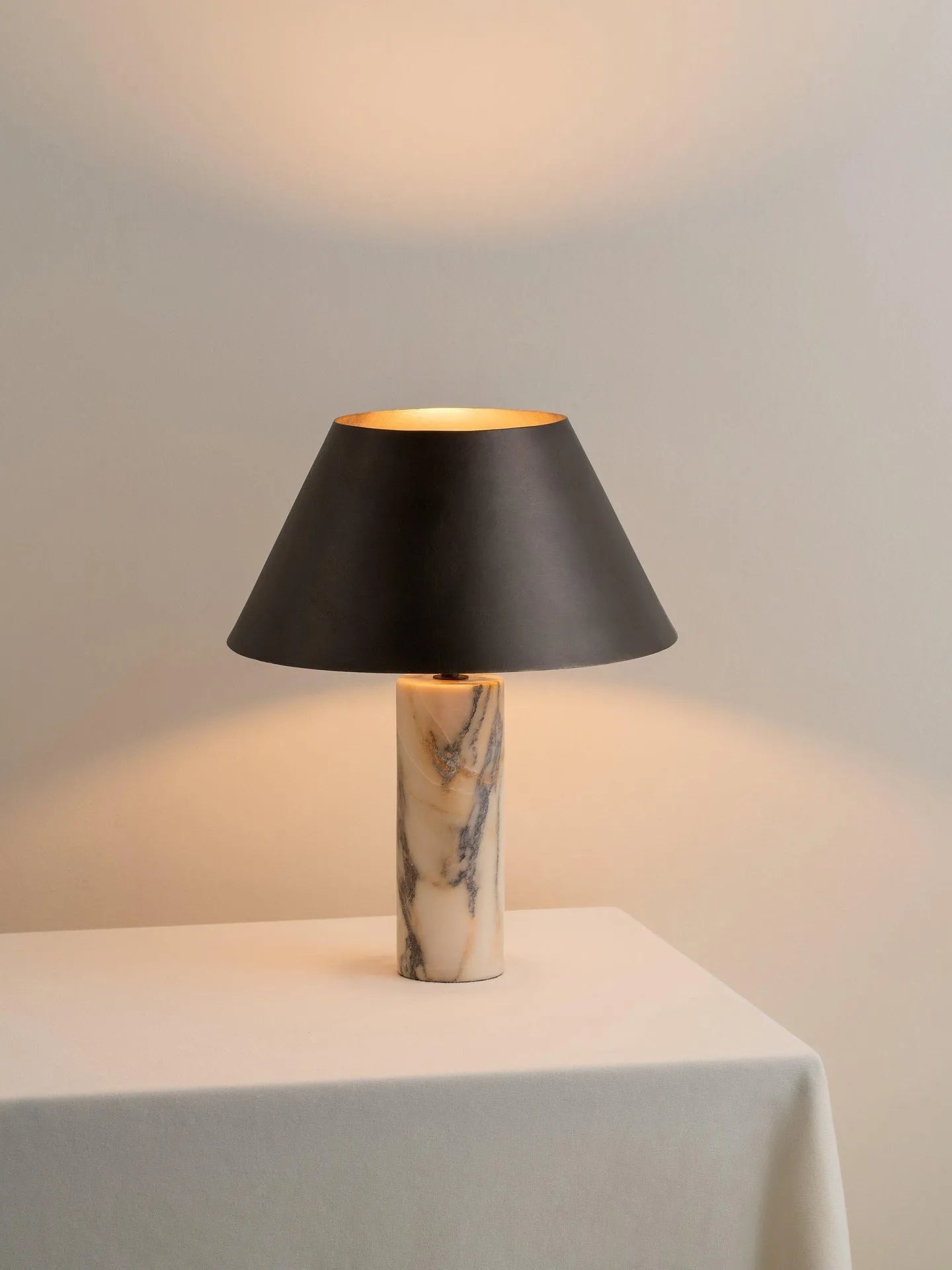Black modern simplicity marble table lamp with choice of EU or US power plugs