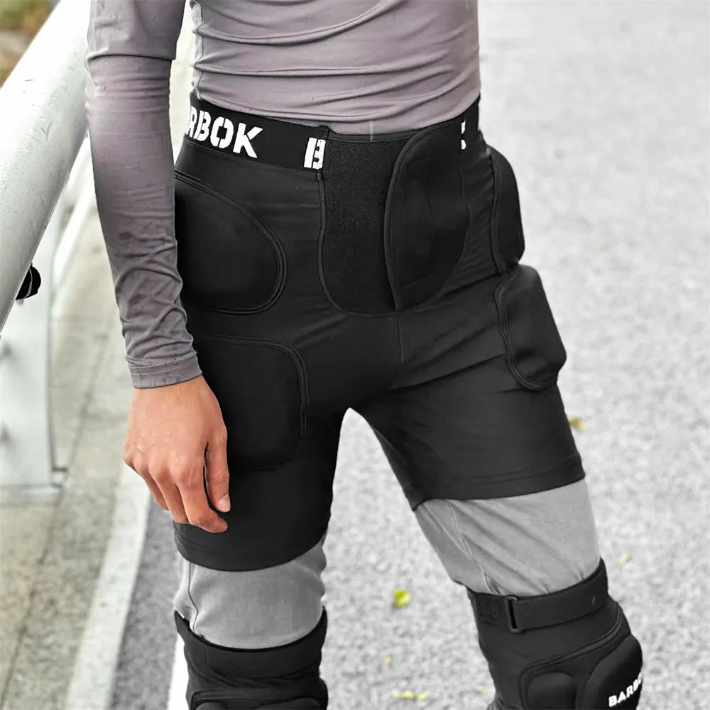 Black skateboarding hip pad pants with NBR protection padding for roller skating and ski equipment safety