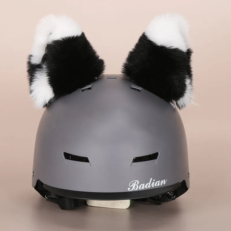 Cartoon-themed plush fabric helmet cover and ear decorations set for motorcycles and bicycles.
