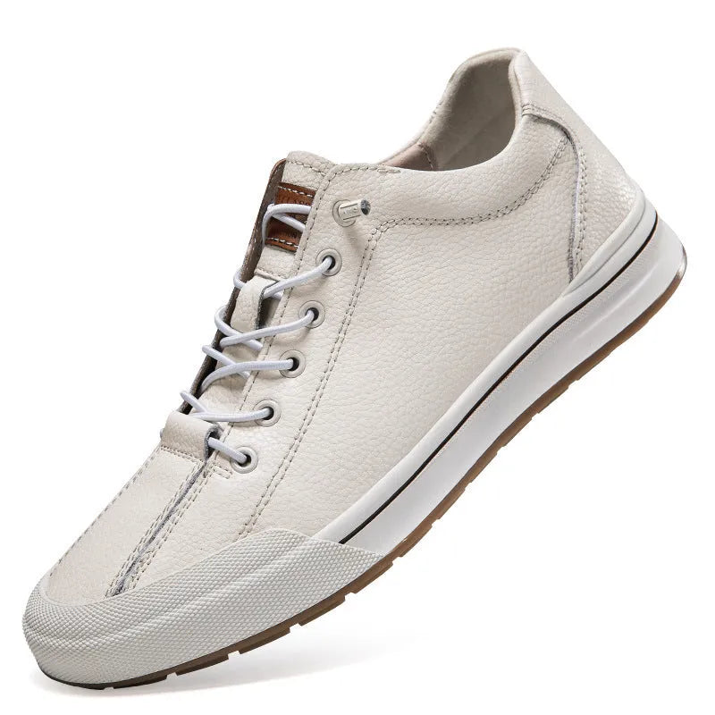Men's white and black leather casual shoes with flat heel and round toe design showing multiple lining options