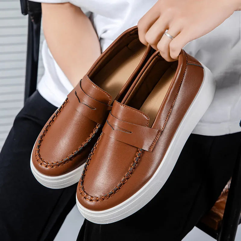Men's British style casual leather shoes with round toe and slip-on design in artificial PU material