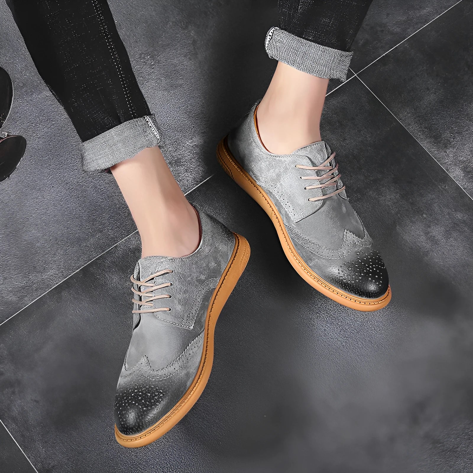 Men's grey low-top leather business shoes with lace-up design and non-slip rubber sole.