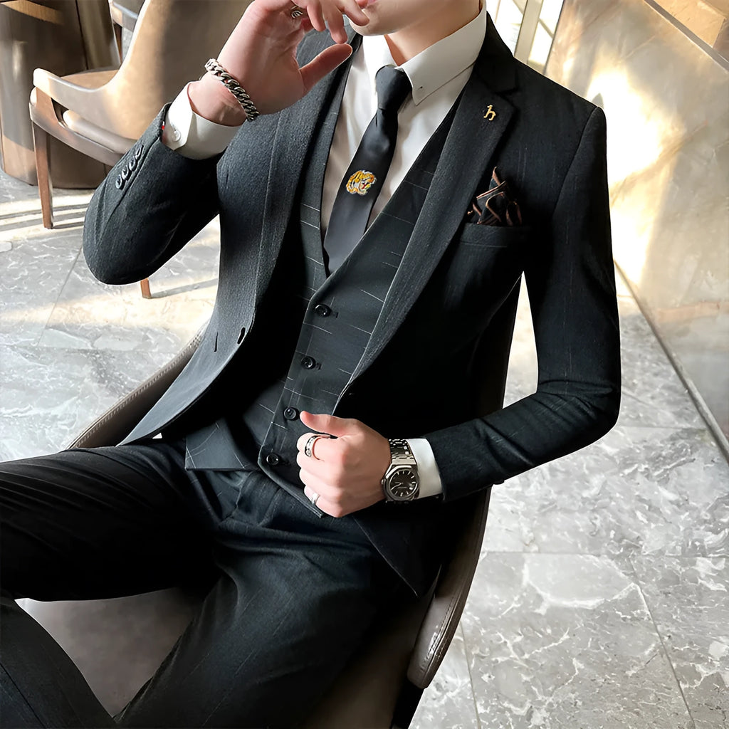 Slim fit British style business suit for men in black or dark grey cotton blend fabric