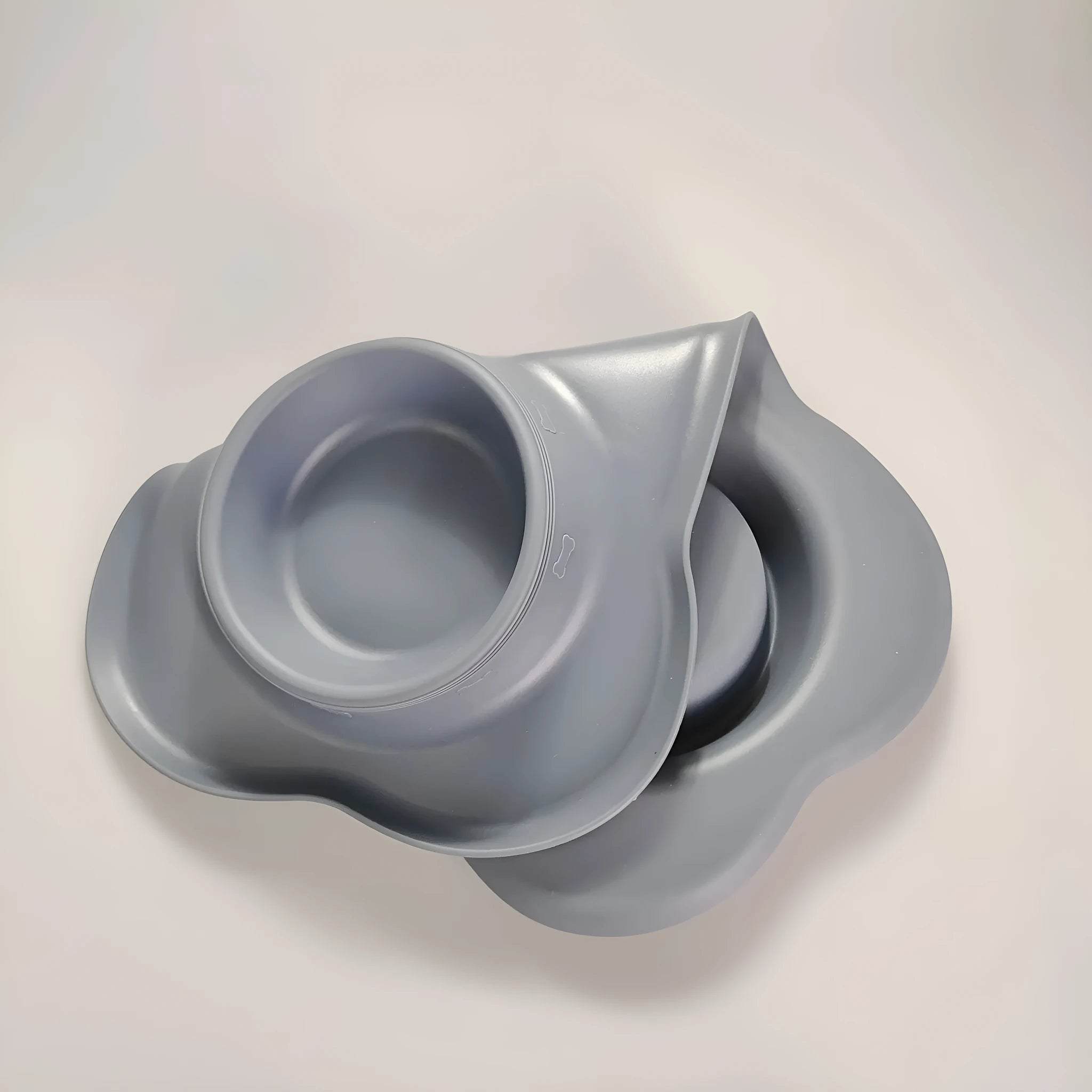 Large silicone pet bowl holder for stainless steel dog food dish in blue colour