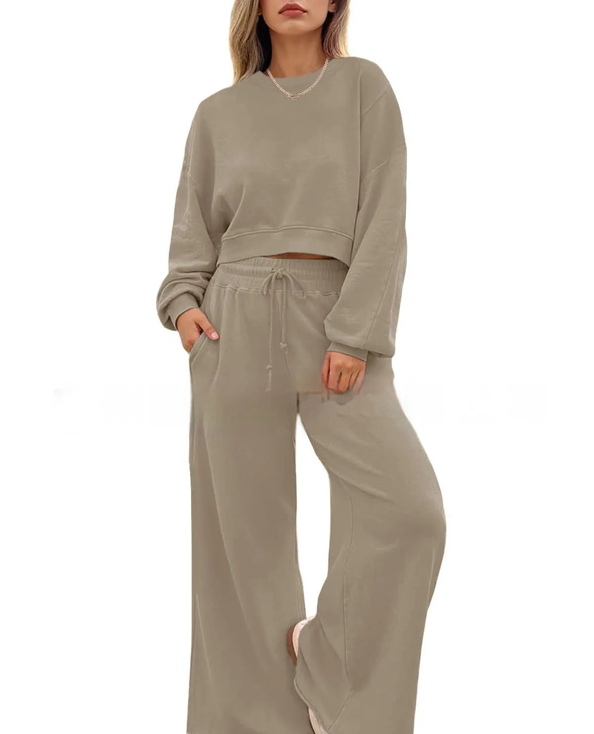 Women's polyester two-piece trousers set in solid colours with long sleeves