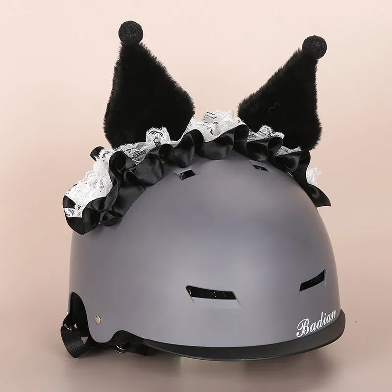 Cartoon-themed plush fabric helmet cover and ear decorations set for motorcycles and bicycles.