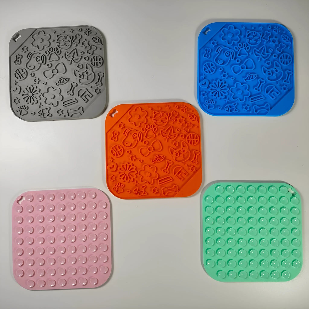 Mint silicone food grade dog bowl pet plate with round cushioning pad for slow feeding