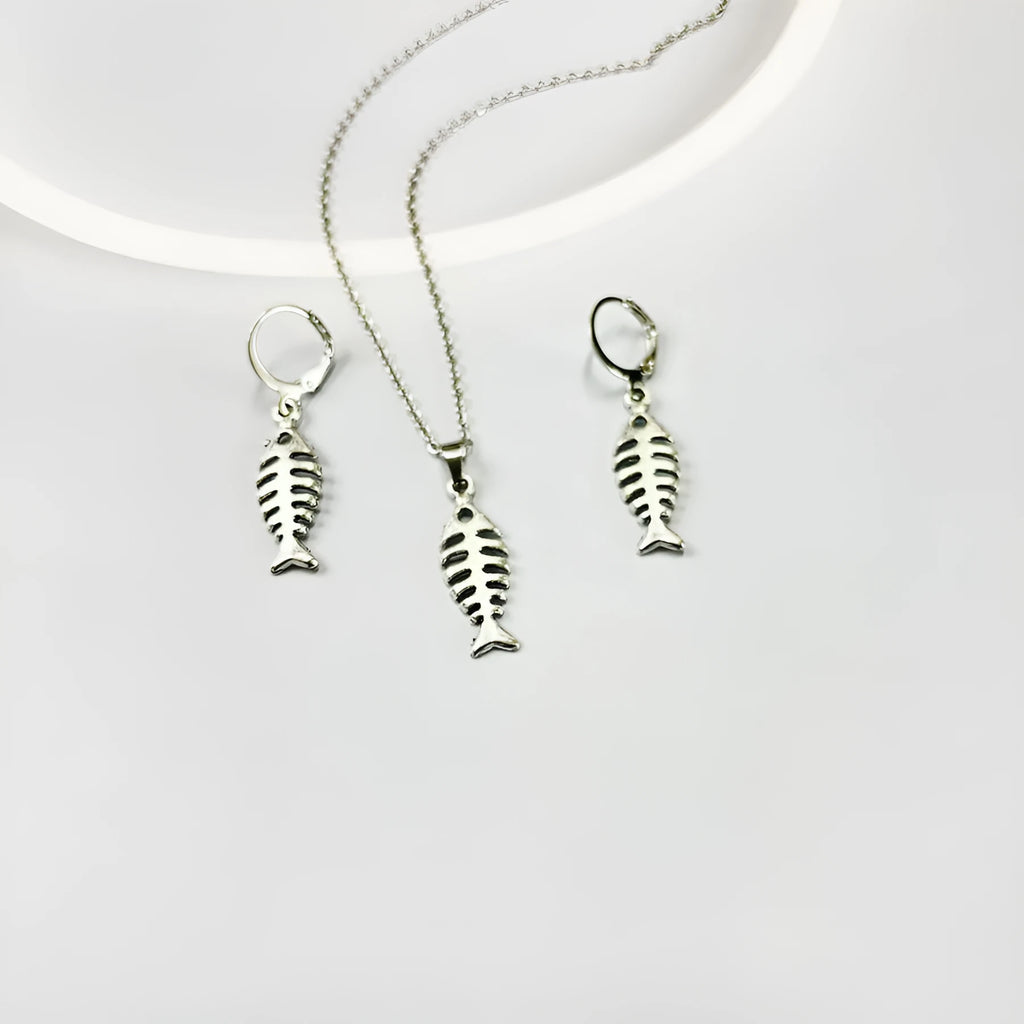Fishbone pendant necklace and matching earrings set in retro style with adjustable length jewellery